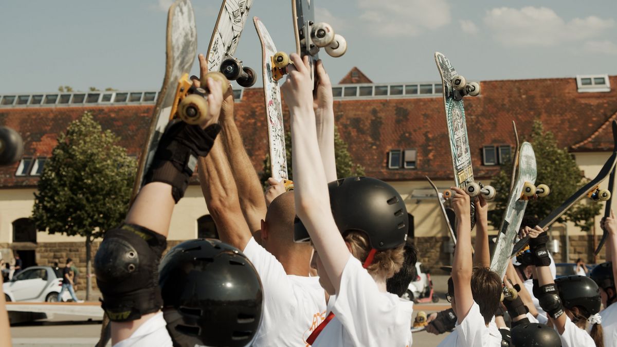 64-2021-10-25_roemerkastell_skatesession_01-min.jpg